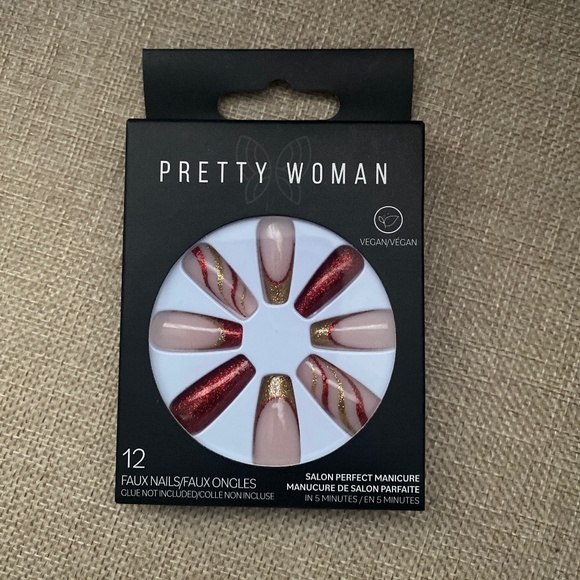 🎀💚❤️Christmas Vegan Faux Nails!💅 🎄 - Picture 1 of 1